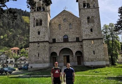 Speleolozi „Vučje stope“ na hodočašću do manastira Ostrog