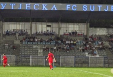 FK Sutjeska: Poništiti odluku o skraćenju Prve lige RS