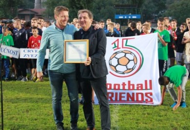 Priznanje za Fudbal frends od UEFA