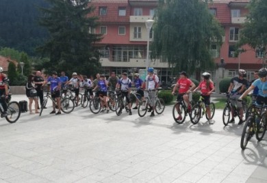 Trkom biciklista u Foči počela "Drinska avantura"