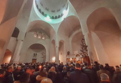 Вечерас пијукање, сутра ватромет, а на Божић први пут ломљење чеснице
