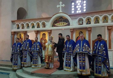 Храм Светог Саве прославља крсну славу: Богослужи митрополит Хризостом