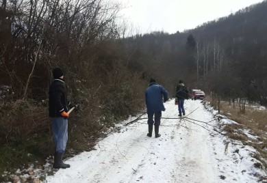 Цапе-Устиколина: Акције уређења инфраструктуре и очувања природе