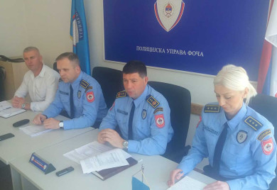 ПУ Фоча: Грађани да се понашају одговорно и слиједе прописане мјере