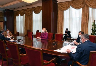 Омогућен ограничен рад пијацама
