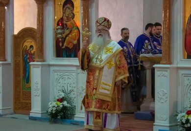 Васкршња порука митрополита Хризостома: У данима искушења показати јаку вјеру и одговорност