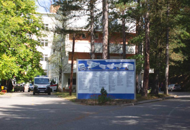 Осумњичен да је у Болници ломио инветнар и пријетио особљу