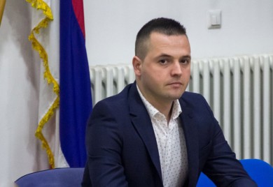 „Подијелимо радост Божића“ : Божићне печенице социјално угроженима
