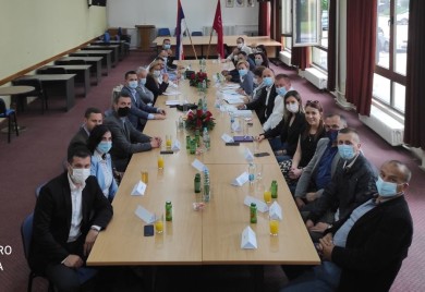 СНСД: Са Тешановићевом у Фочи разматрали могућности подршке општинама Старе Херцеговине