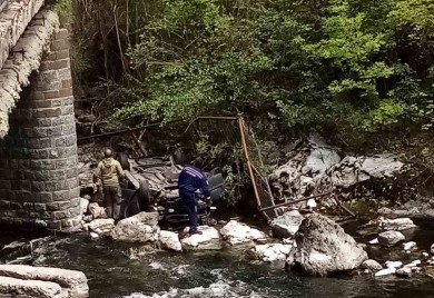 Вишеград: Сувозач погинула у слијетању возила у Рзав