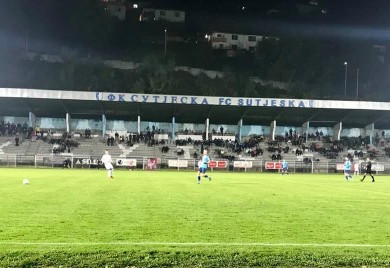 Сутјеска изрешетала и Славију