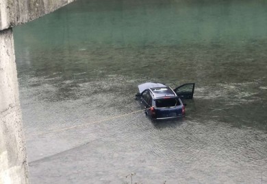 Због пуцњаве у Фочи ухапшена три лица, за једним се још трага