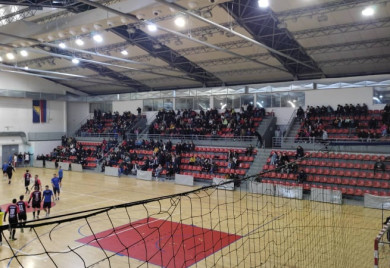 Никшићанима дерби трећег дана