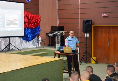 Предавање ПУ Фоча у средњој школи