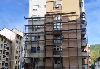 Зграда у Крајишкој добија нови изглед