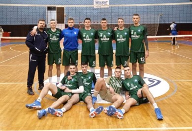 Одбојкаши играју за полуфинале