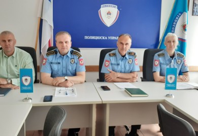 ПУ Фоча: Појачано присуство полиције у близини школа