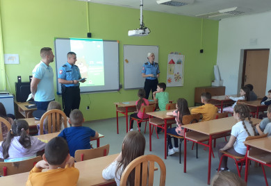 Кампања „Растимо сигурно“ у циљу заштите дјеце