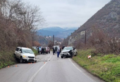 У Незуцима код Вишеграда погинуло једно лице, саобраћај обустављен