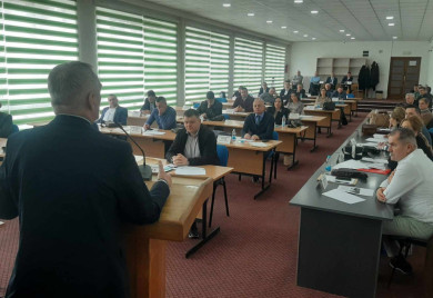 Локални парламент засједа у четвртак