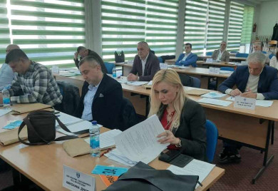 СО Фоча: Пред одборницима приједлог одлуке о престанку рада Апотеке "Чајниче"