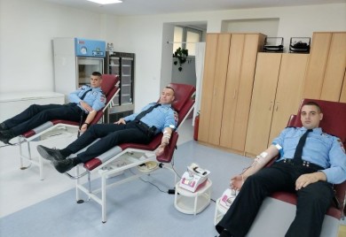 У традиционалној акцији крв даривала 43 припадника ПУ Фоча