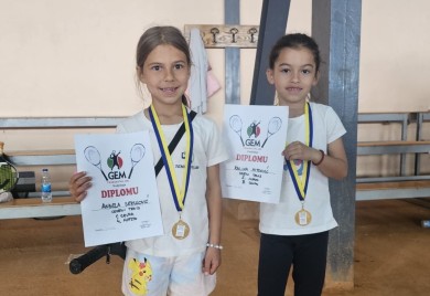 Успјешан наступ најмлађих фочанских тенисерки у Сарајеву