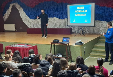 Средњошколци упознати са опасностима вожње под дејством алкохола