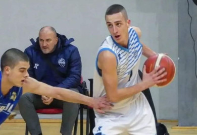 Кошаркаши играју у Фочи са Академцем, фудбалери у Зворнику, одбојкаши и одбојкашице у Градишци и Љубињу