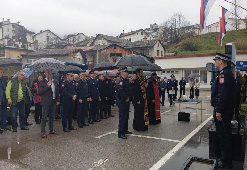 Одата почаст погинулим припадницима полиције Српске