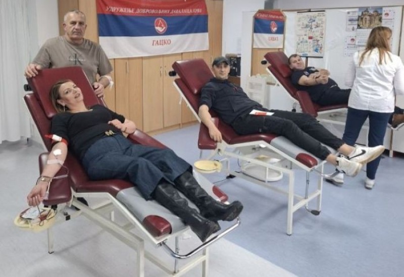 Хумани Гачани поново у акцији: У Фочи даровано 28 доза крви