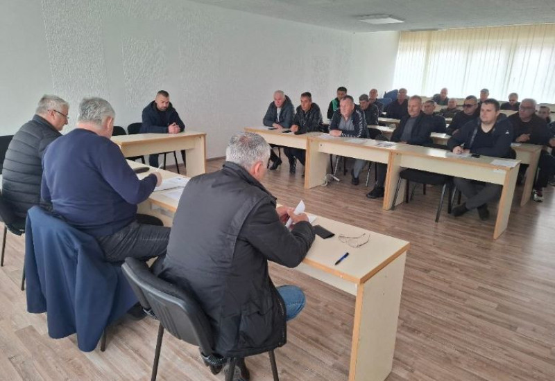 Недовољан број паркинг мјеста за ратне инвалиде у Фочи