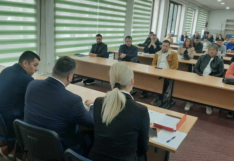 Непријављивање туриста и лоши путеви коче развој туризма