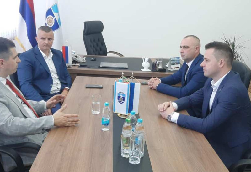Најављена подршка Министарства културе Србије обнови спомен-собе погинулих српских бораца у Фочи