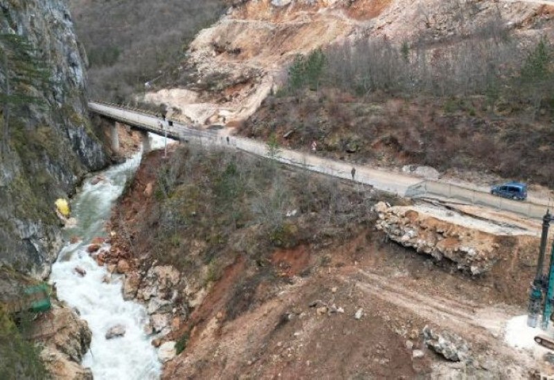 Пут Фоча-Сарајево затворен до даљег: До санације алтернативним правцима