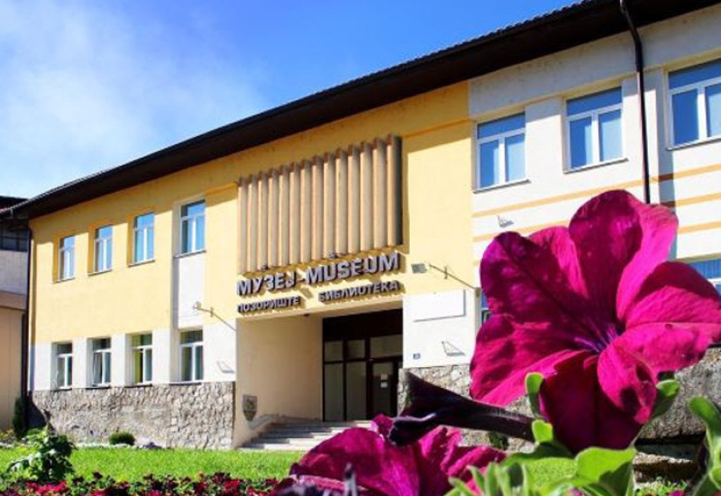 Изложбом о Јовану Дучићу почињу Мајске свечаности