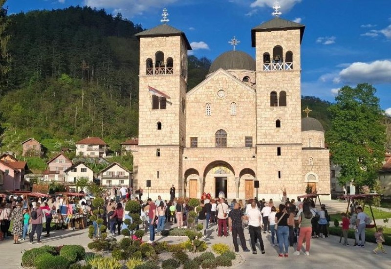 Распоред васкршњих богослужења у фочанским храмовима