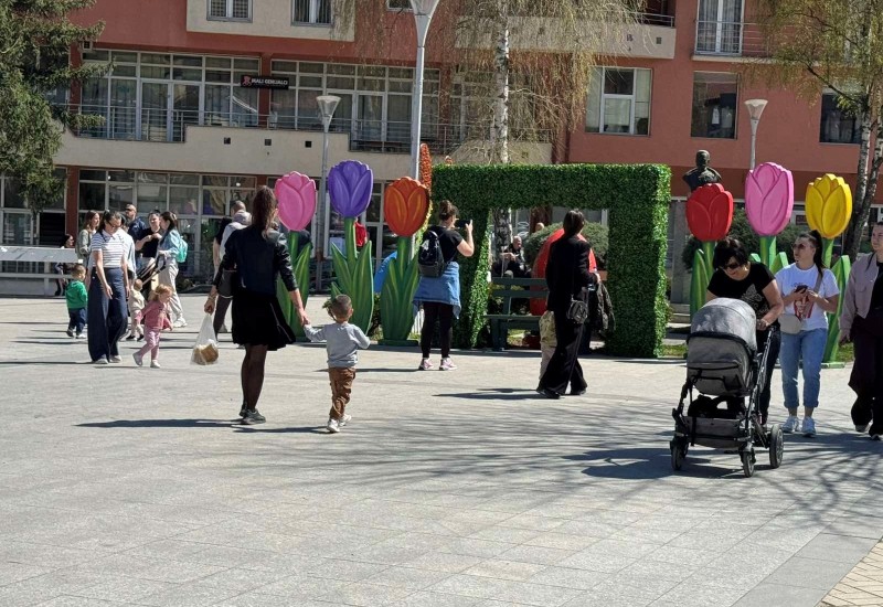 На улицама Фоче радост празника над празницима