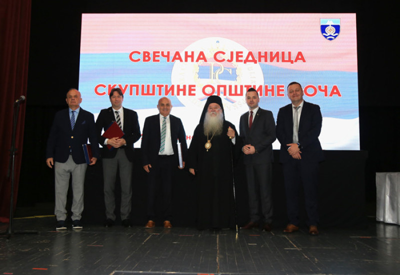 Митрополит Хризостом и Славко Дуњић почасни грађани, Дејану Бокоњићу и Петку Чанчару повеље општине
