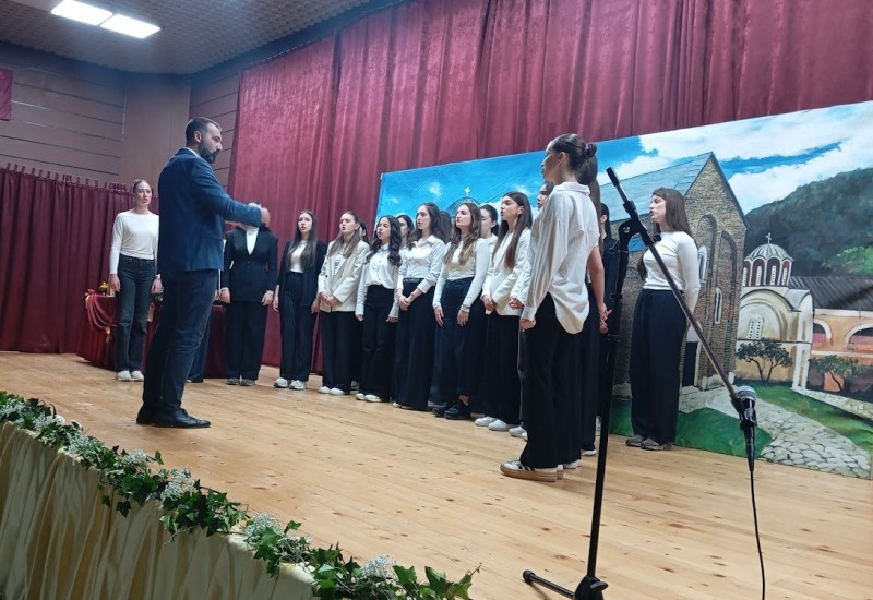Дан СШЦ Фоча: Награђени најбољи ученици и професори