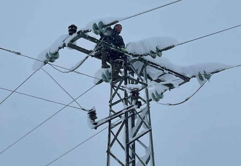 Зима се вратила- велики број села без струје