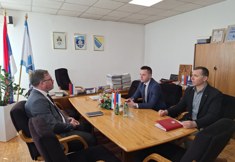 Седар и Вукадиновић: Унаприједити сарадњу Словеније и Фоче