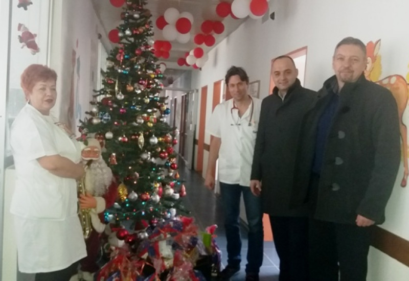 Fočanska NLB banka obradovala mališane na Odjeljenju pedijatrije