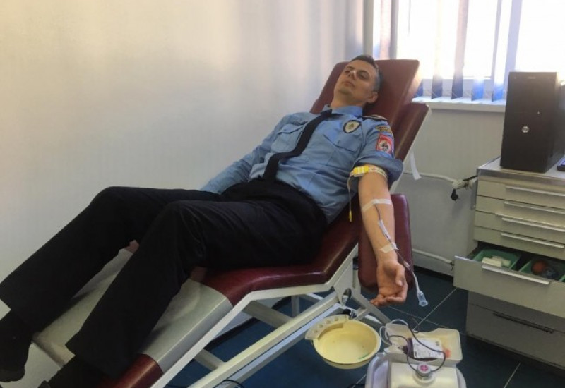 Fočanski policajci pokazali humanost