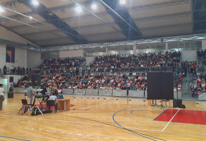 Fočaci pokazali humanost - na koncertu prikupljeno 7.467 KM za Helenino liječenje