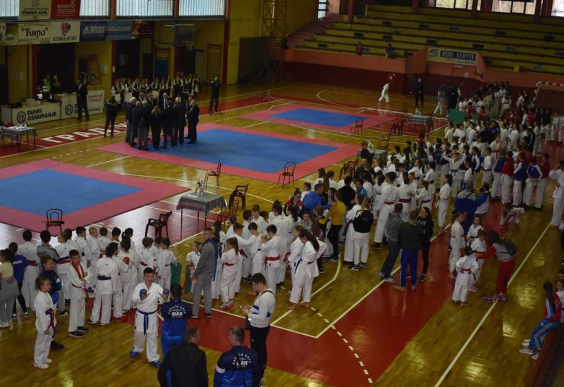 Sport: Neuspjeh fočanske odbojke i košarke, odlični karatisti
