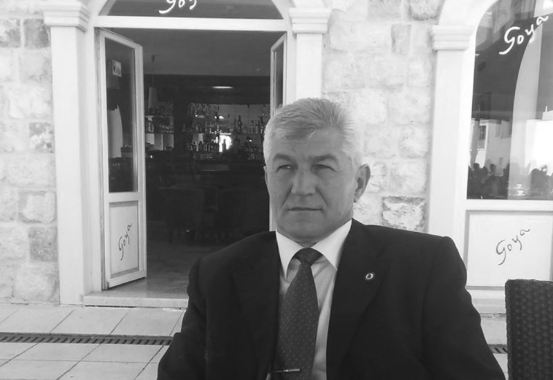 Ин мемориам: Сахрањен Синиша Марковић