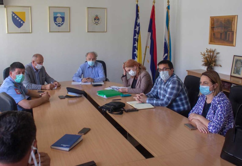Стабилно стање зараженог пацијента, тестирани контакти