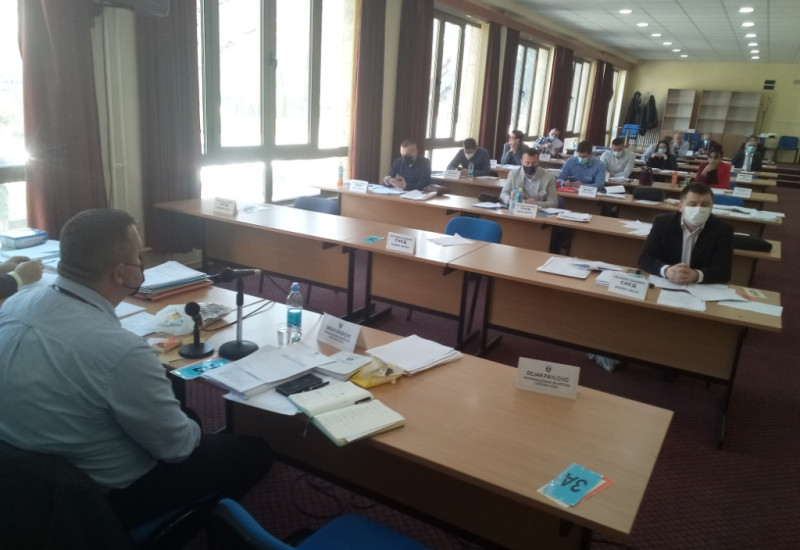 Усвојени програми асфалтирања путева, реконструкције и изградње објеката