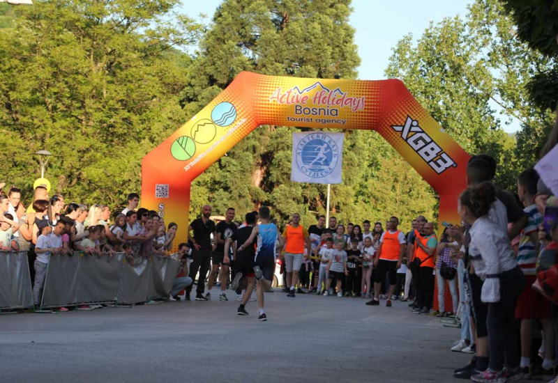 За викенд „Улична трка кроз Фочу“